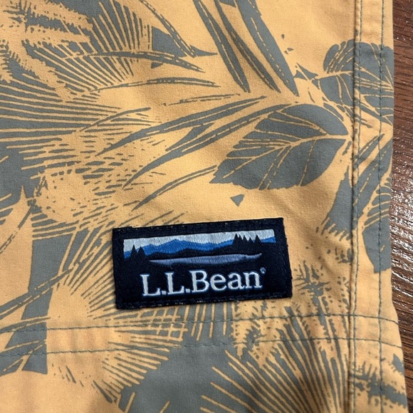 L.L. Bean Men’s Swim Trunks Size Small Yellow Print Lined - Picture 3 of 7